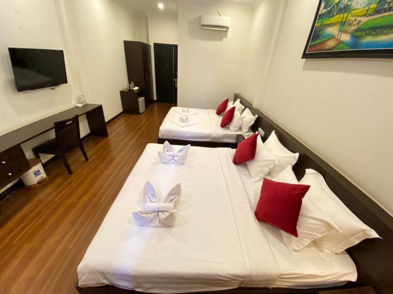Apple Hotel Two - Near Phnom Penh Airport Exterior photo