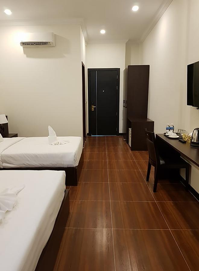 Apple Hotel Two - Near Phnom Penh Airport Exterior photo